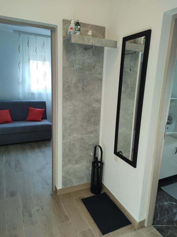 Happy Apartment Karlovac Buitenkant foto