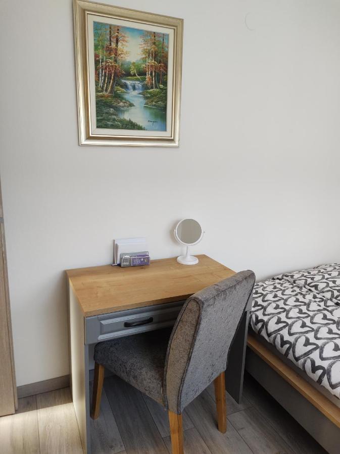 Happy Apartment Karlovac Buitenkant foto